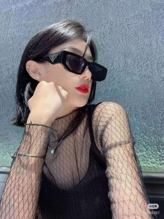 Picture of Prada Sunglasses _SKUfw77121469fw